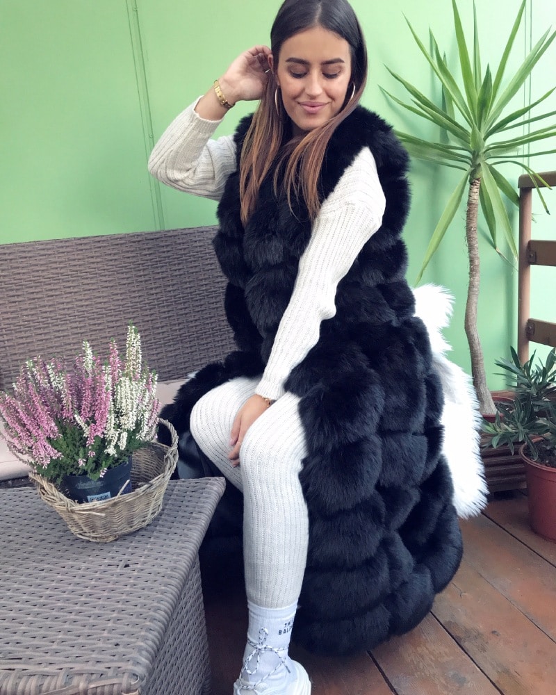 long faux fur vest - black