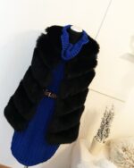 woman fur vest - black