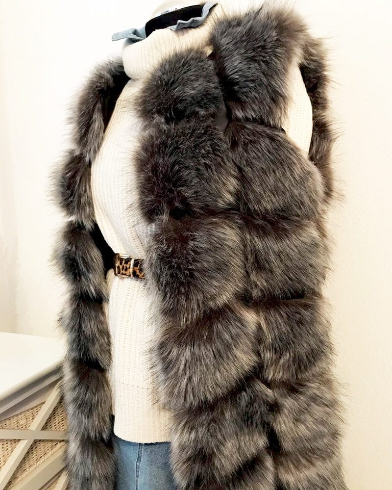 woman faux fur vest