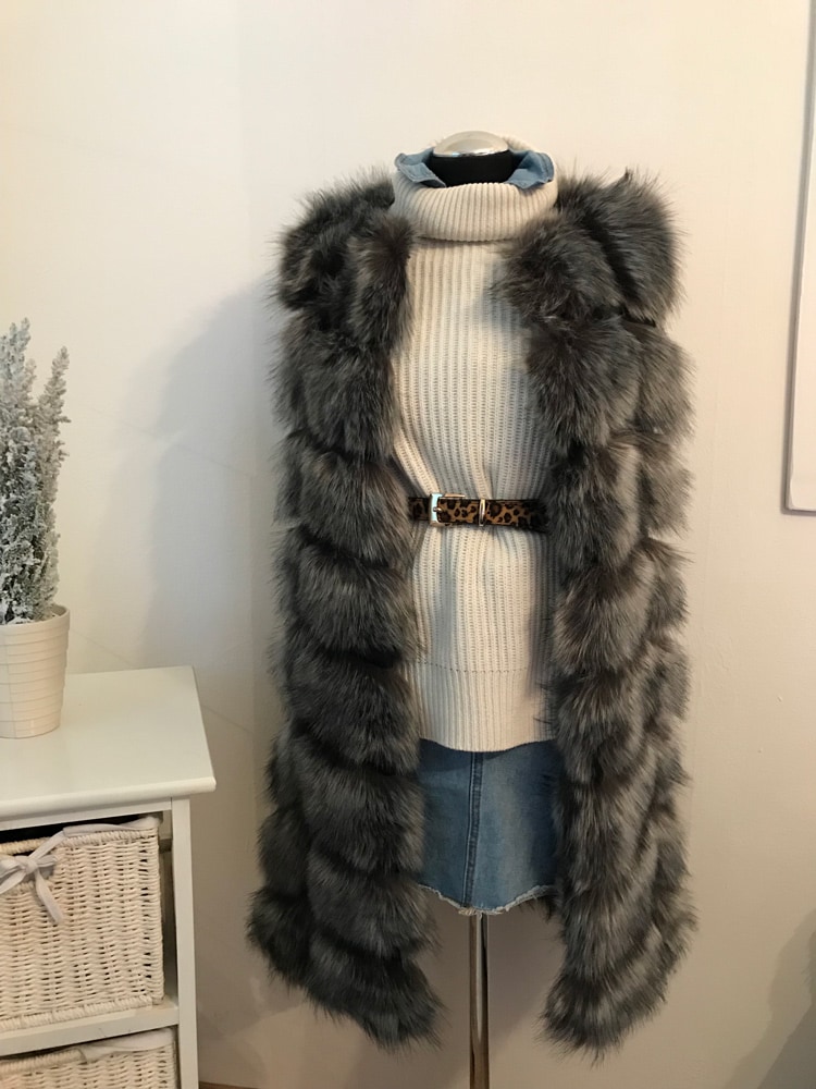 medium faux fur vest