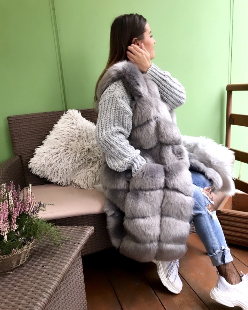 medium faxu fur vest in gray color